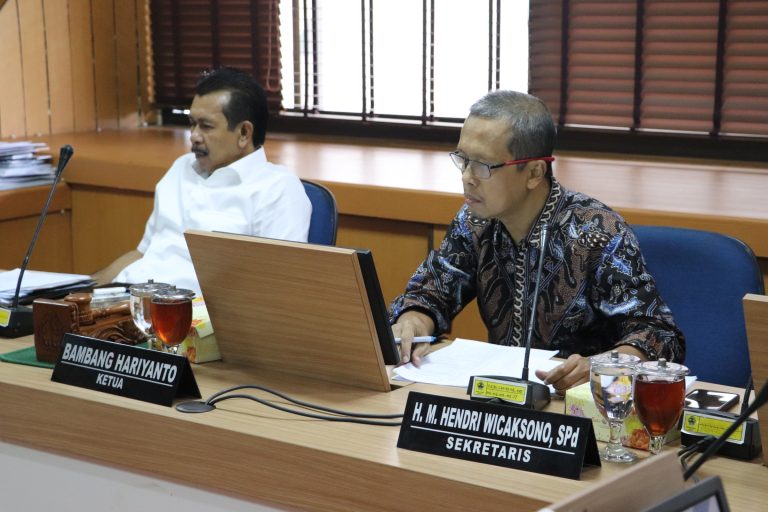 RAPAT KERJA: Bahas Kinerja Pendapatan OPD 2022