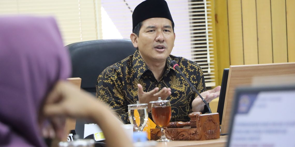 RAPAT KERJA: Pembangunan Daerah Perlu Peran Aktif Masyarakat Desa