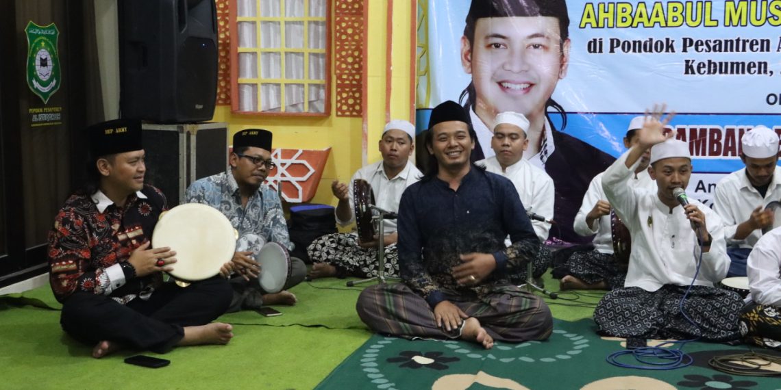 MEDIA TRADISIONAL: Kesenian Hadrah, Perkuat Ukhuwah melalui Musik Rebana