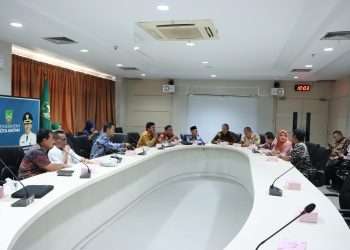 KOMISI E: Dorong Tenaga Kerja Kompetitif dan Kompeten