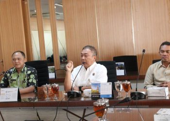 Mahasiswa FEB Undip Berkunjung ke DPRD Jateng