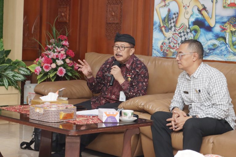 Pansus VIII Gali Masukan Raperda Pancasila dan Wawasan Kebangsaan