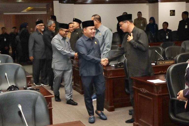 RAPAT PARIPURNA: Raperda Kedaulatan Pangan (Lanjutan)