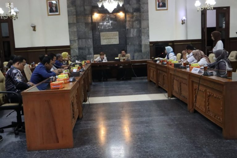 Diskusi Bersama DPRD DIY soal Optimalisasi PAD 