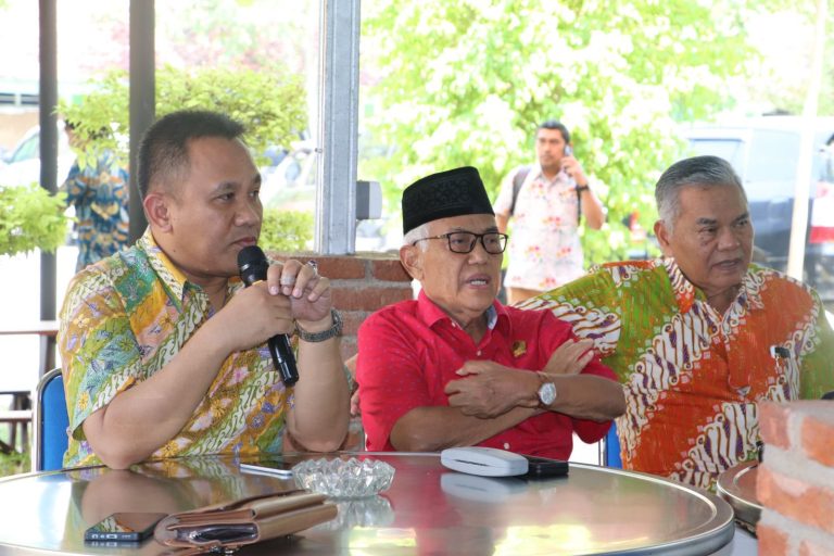 Komisi A Diskusi Keterbukaan Informasi bersama KI Kota Cirebon