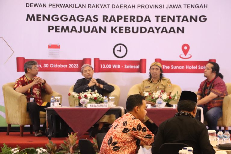 SEMINAR RAPERDA: Pentingnya Pemajuan Kebudayaan Jateng