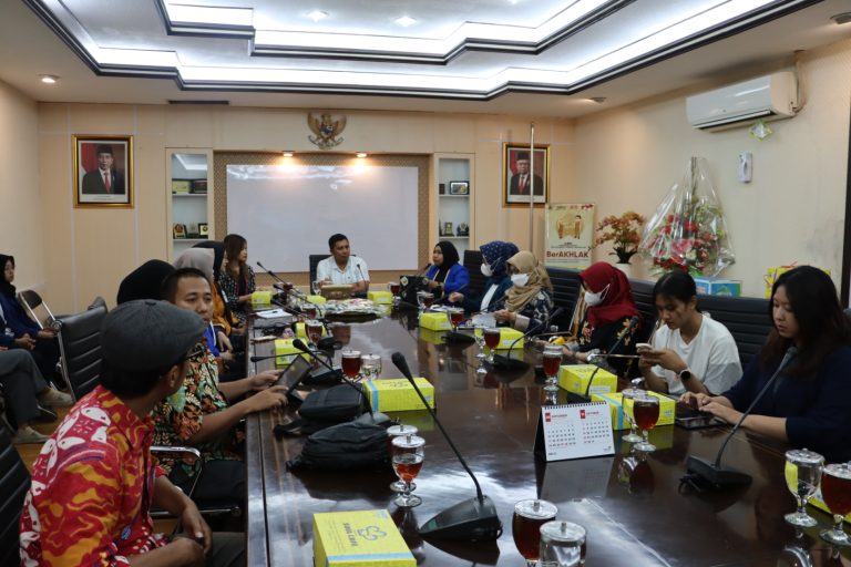 FGD WARTAWAN: Pelajari Kehumasan DPRD dalam Content Digital