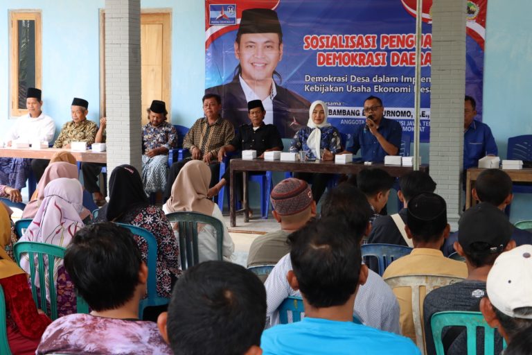 PENGUATAN DEMOKRASI DAERAH: Demokrasi Desa untuk Meningkatkan Ekonomi