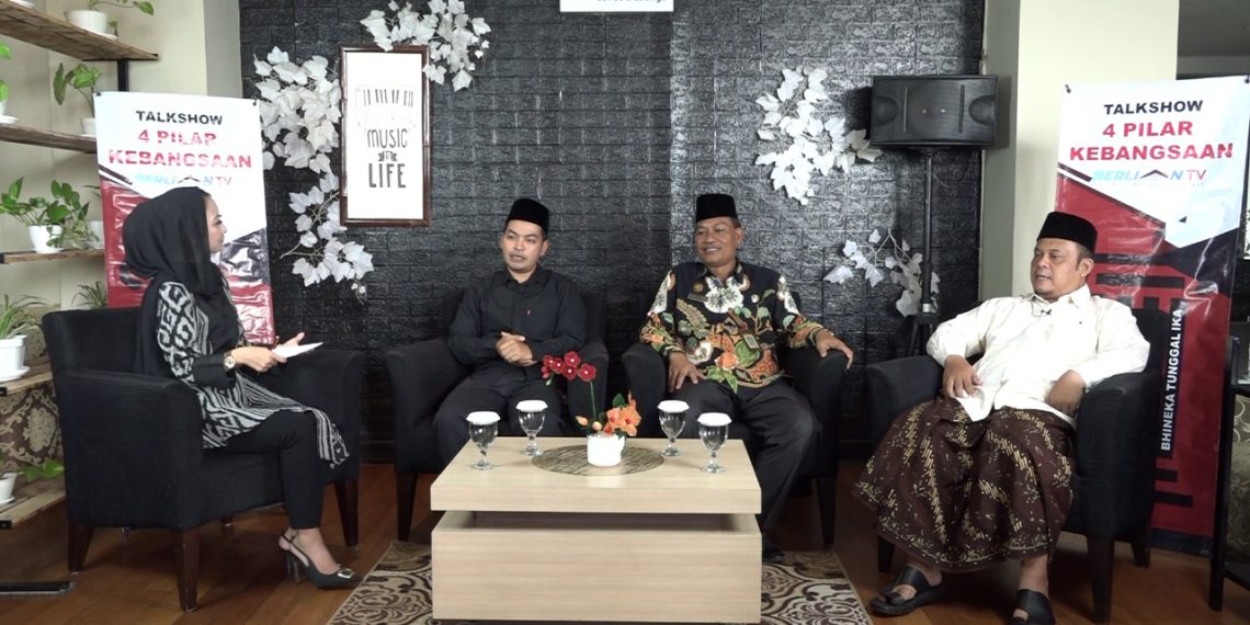 DIALOG EMPAT PILAR : Pendidikan di Pesantren Kedepankan Nasionalisme