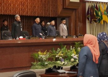 RAPAT PARIPURNA: Raperda BUMD & Raperda Pemajuan Kebudayaan