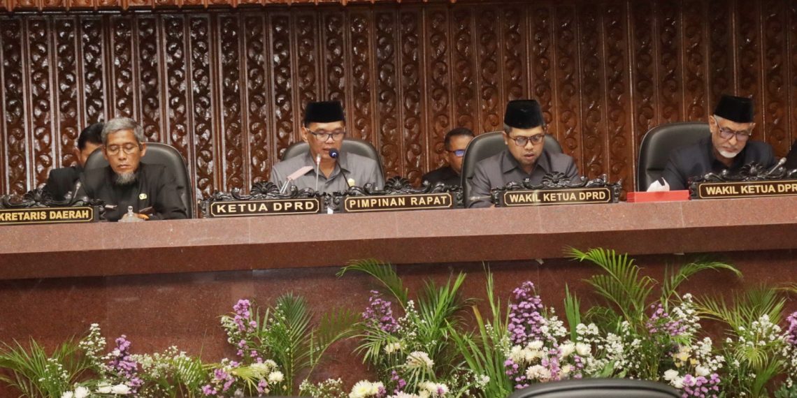 RAPAT PARIPURNA: Raperda Rencana & Pengelolaan Lingkungan Hidup Jateng 2022-2052