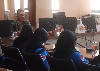 Pelajari Legislatif, MIPA Unnes Sambangi Gedung Berlian