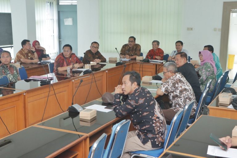 Studi Banding dengan DIY, Bahas Izin Pertambangan