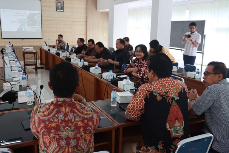 Bahas Layanan Air Bersih dengan PDAB Tirtatama DIY