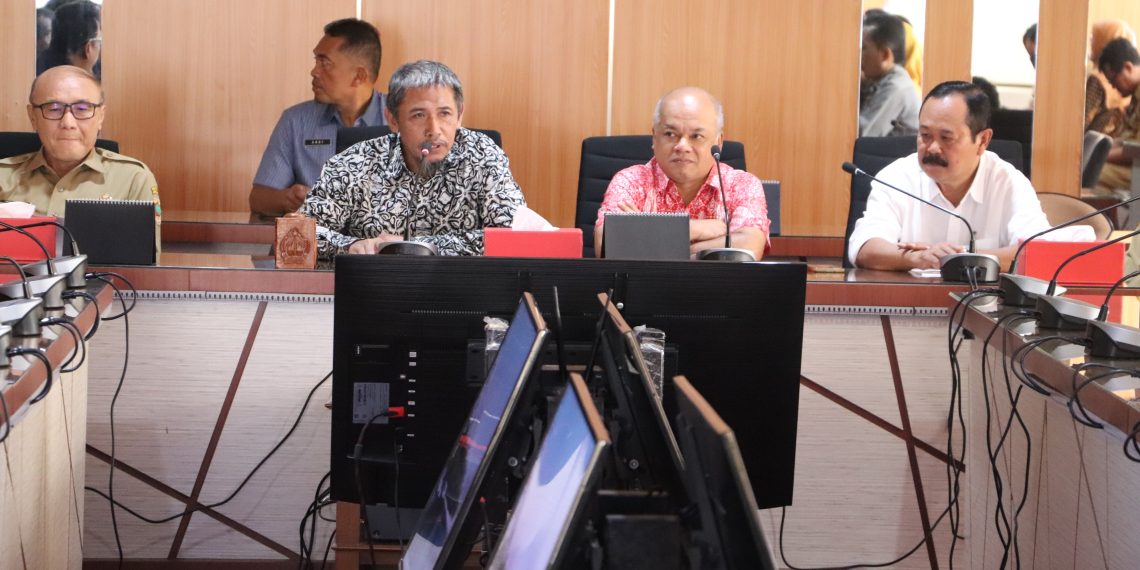 DPRD Wonogiri Konsultasi Raperda ke Gedung Berlian