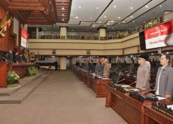 RAPAT PARIPURNA: Pembukaan Masa Sidang & Usulan Calon Pengganti Pimwan
