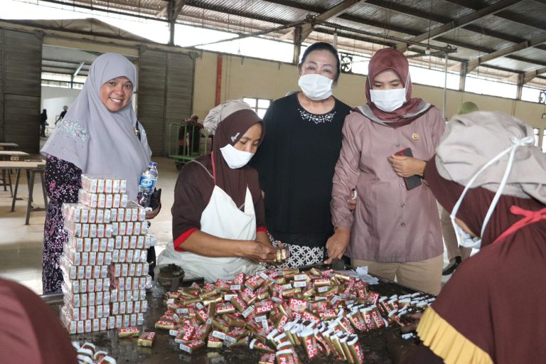 Komisi E Pantau Ketenagakerjaan di PT. Gunung Slamet