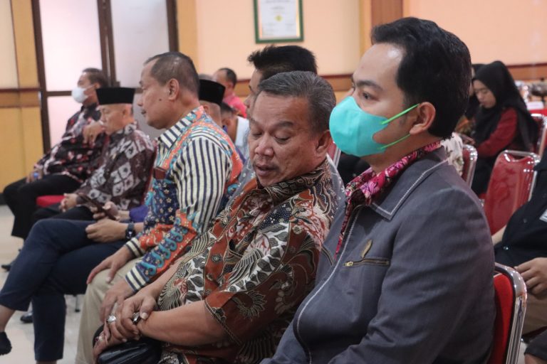Bahas Stem Cell di RSUD dr. Moewardi