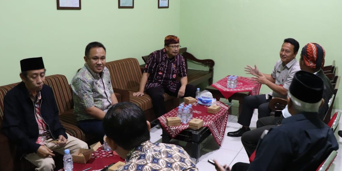 Materi Raperda Perpustakaan Perkuat Fungsi Digitalisasi