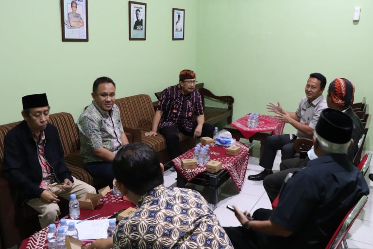 Materi Raperda Perpustakaan Perkuat Fungsi Digitalisasi