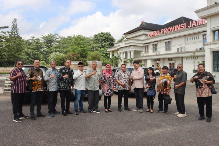 DPRD Jambi Beri Masukan Kajian LKPj Gubernur Kepada Pansus X