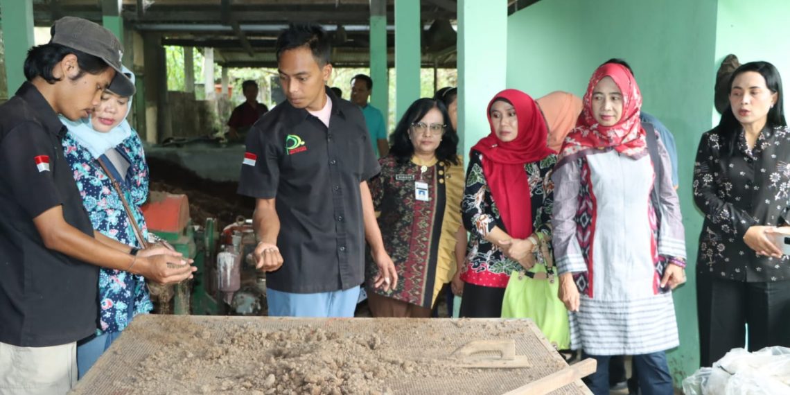 Kelompok Tani Pendawa Kencana Tak Bergantung Pupuk Kimia