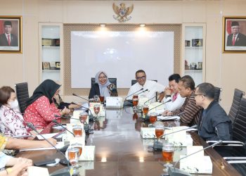 Diskusi soal Pelayanan Kedewanan bersama Setjen DPR RI