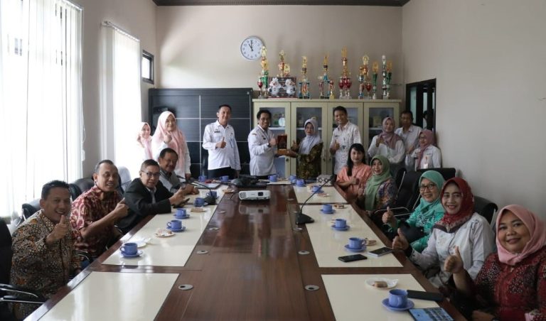 Komisi B Diskusi Event Pariwisata dengan Disporapar Banjarmasin