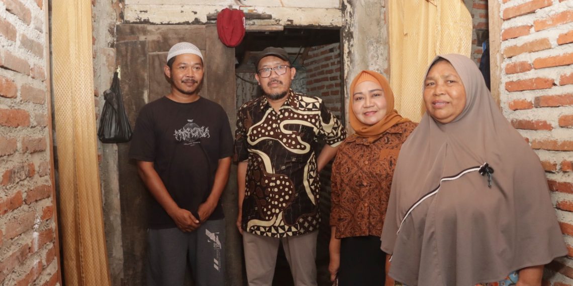 Penerima Program RTLH di Dukuhturi Turut Disokong Warga Sekitar