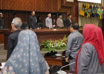 RAPAT PARIPURNA: Rancangan APBD Tahun Anggaran 2025