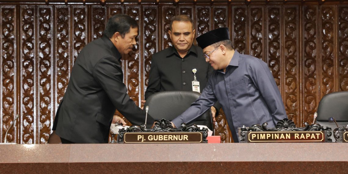 RAPAT PARIPURNA: Penandatanganan Nota Kesepakatan KUPA & PPAS Perubahan APBD 2024