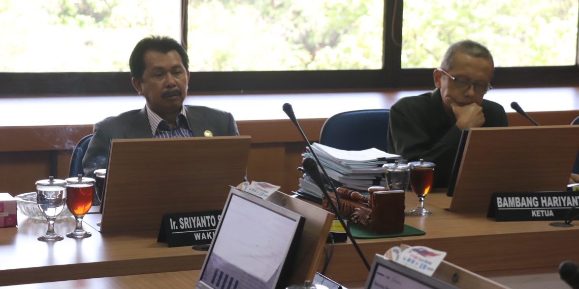 Kebut Raperda Tata Kelola BUMD, Komisi C Gelar Rapat Bersama OPD & BUMD