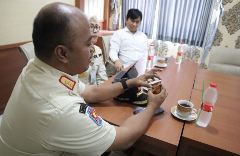 Komisi A Dukung Digencarkannya Operasi Barang Ilegal