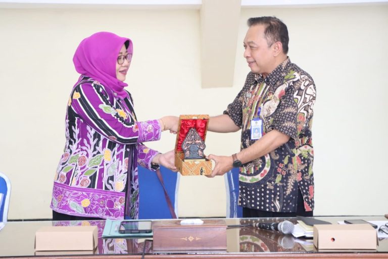 Komisi D Dorong Keterlibatan Masyarakat Kelola Sampah
