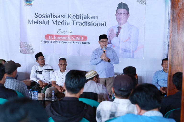 MEDIA TRADISIONAL: Kesenian sebagai Sarana Sosialisasi Kebijakan kepada Masyarakat
