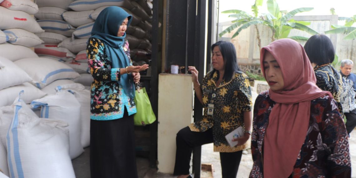 Stock Opname Cadangan Pangan Masih Tersedia