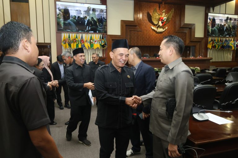 RAPAT PARIPURNA: Penutupan Masa Persidangan Pertama Tahun Sidang 2024/2025
