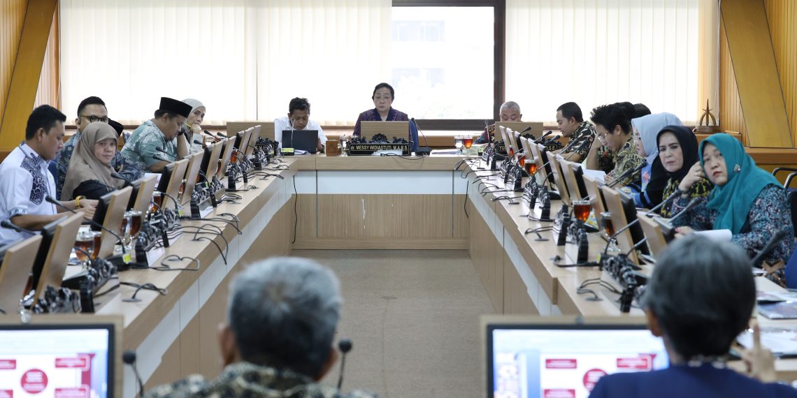 RAPAT KERJA KOMISI E: Evaluasi Kinerja OPD 2024 & Bahas Rencana 2025