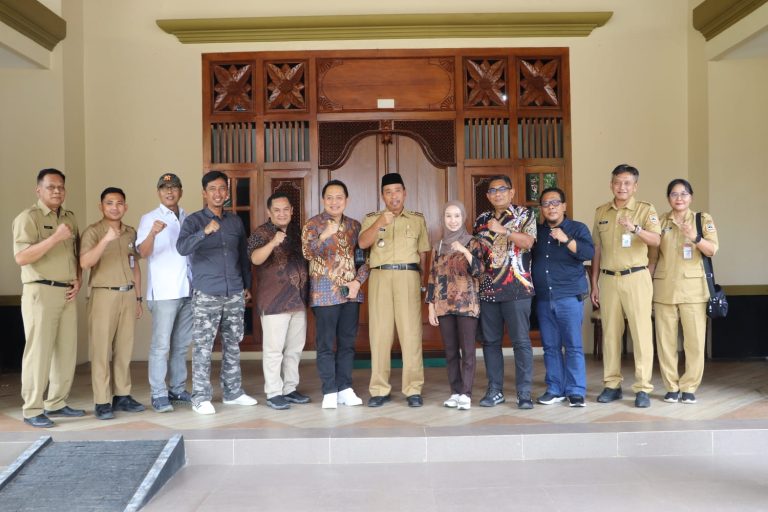 Kondisi Jalan Lasem-Sale Sudah Mulus
