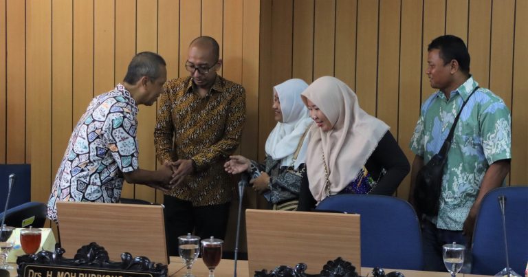Korban BMT Mitra Umat Mengadu kepada DPRD Jateng