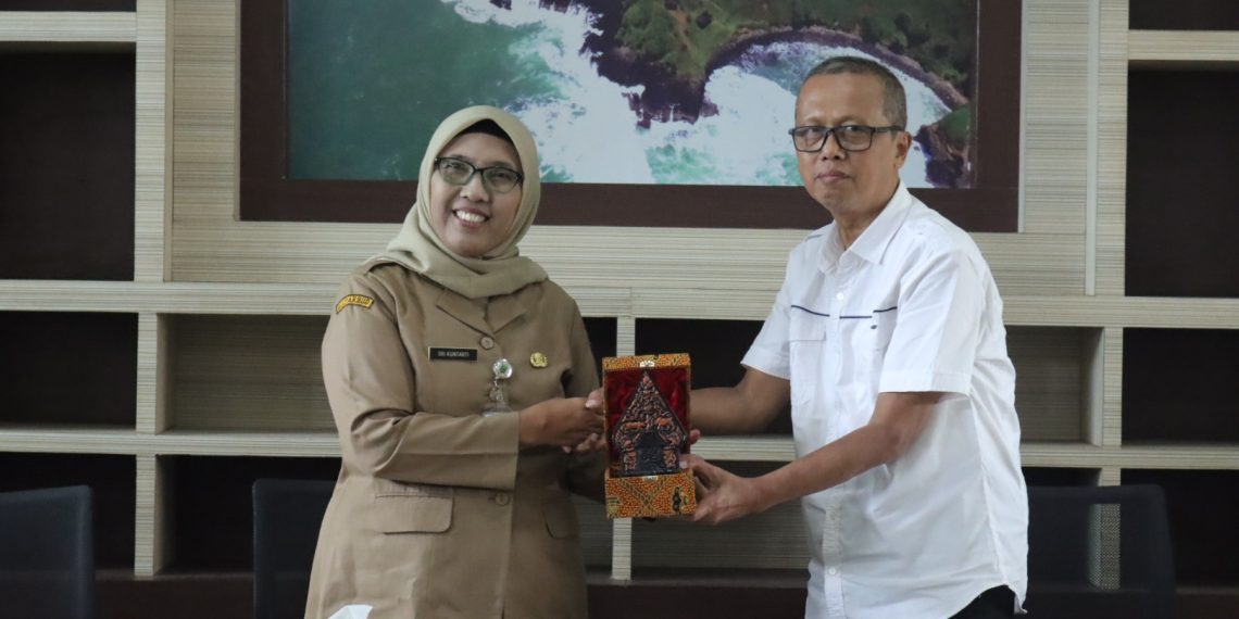 Komisi C Akan Dorong BUMD Turut Tangani Kemiskinan di Kebumen