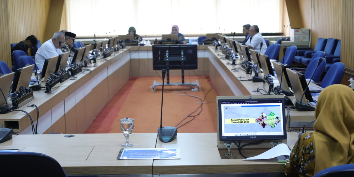 RAPAT KERJA: Jaga Ketersediaan Stok Pangan