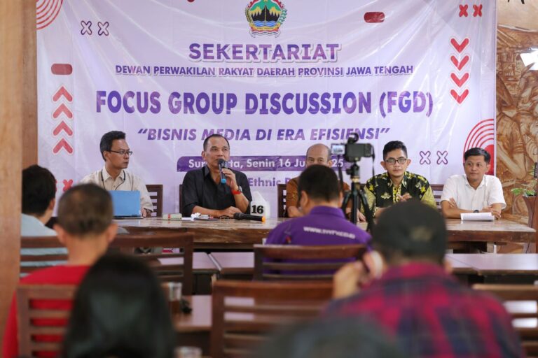 FGD : Cara Bertahan Industri Media dengan Berinovasi