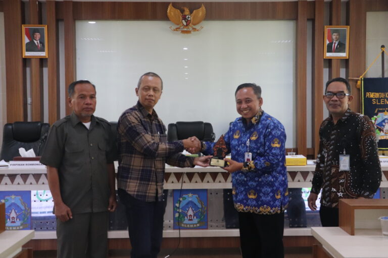 Susun Raperda BPR Syariah, Komisi C Studi Banding ke Sleman