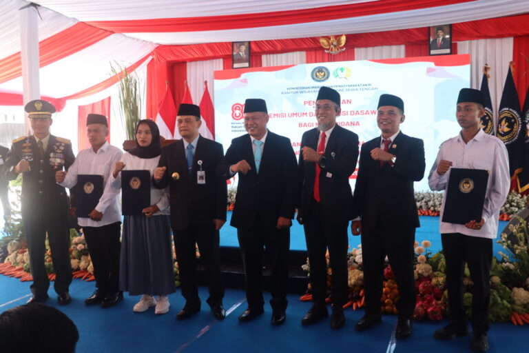 DPRD Jateng Saksikan Penyerahan Remisi di LP Perempuan Kota Semarang