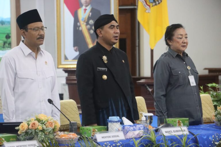RAKOR DTSEN: Pemutakhiran Data untuk Pengentasan Kemiskinan secara Tepat Sasaran