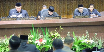 DPRD Jateng Ketok Palu Sahkan Postur APBD 2026 dan 5 Perda