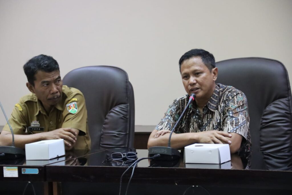 MAGELANG – Komisi A DPRD Provinsi Jateng melakukan langkah proaktif mengawal ketahanan pangan daerah ke Kabupaten dan Kota Magelang, Senin (26/1/2026). Kunjungan itu dipimpin langsung oleh Ketua Komisi A, Imam Teguh Purnomo, guna mengevaluasi pelaksanaan program strategis di tengah tantangan alih fungsi lahan dan perubahan iklim