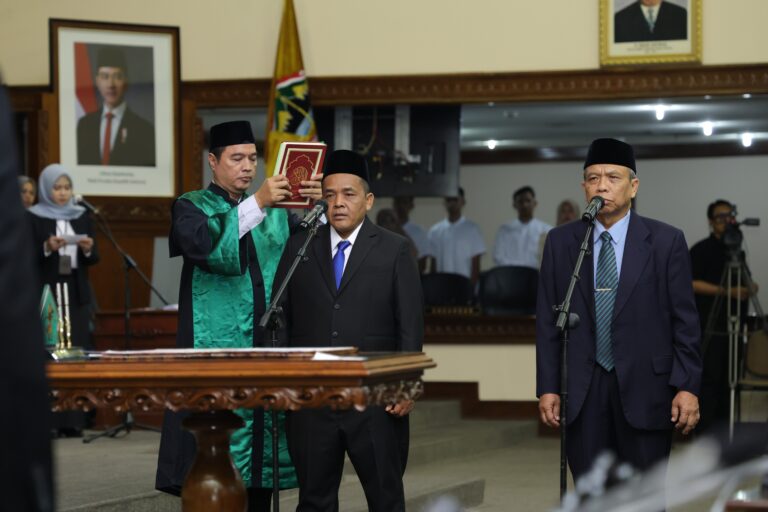 RAPAT PARIPURNA: Pengangkatan PAW Anggota DPRD Jateng