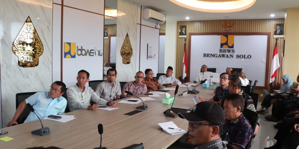 Pentingnya Pembaruan Aturan Sempadan Sungai